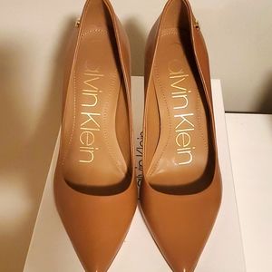 Calvin klein  heels caramel color.